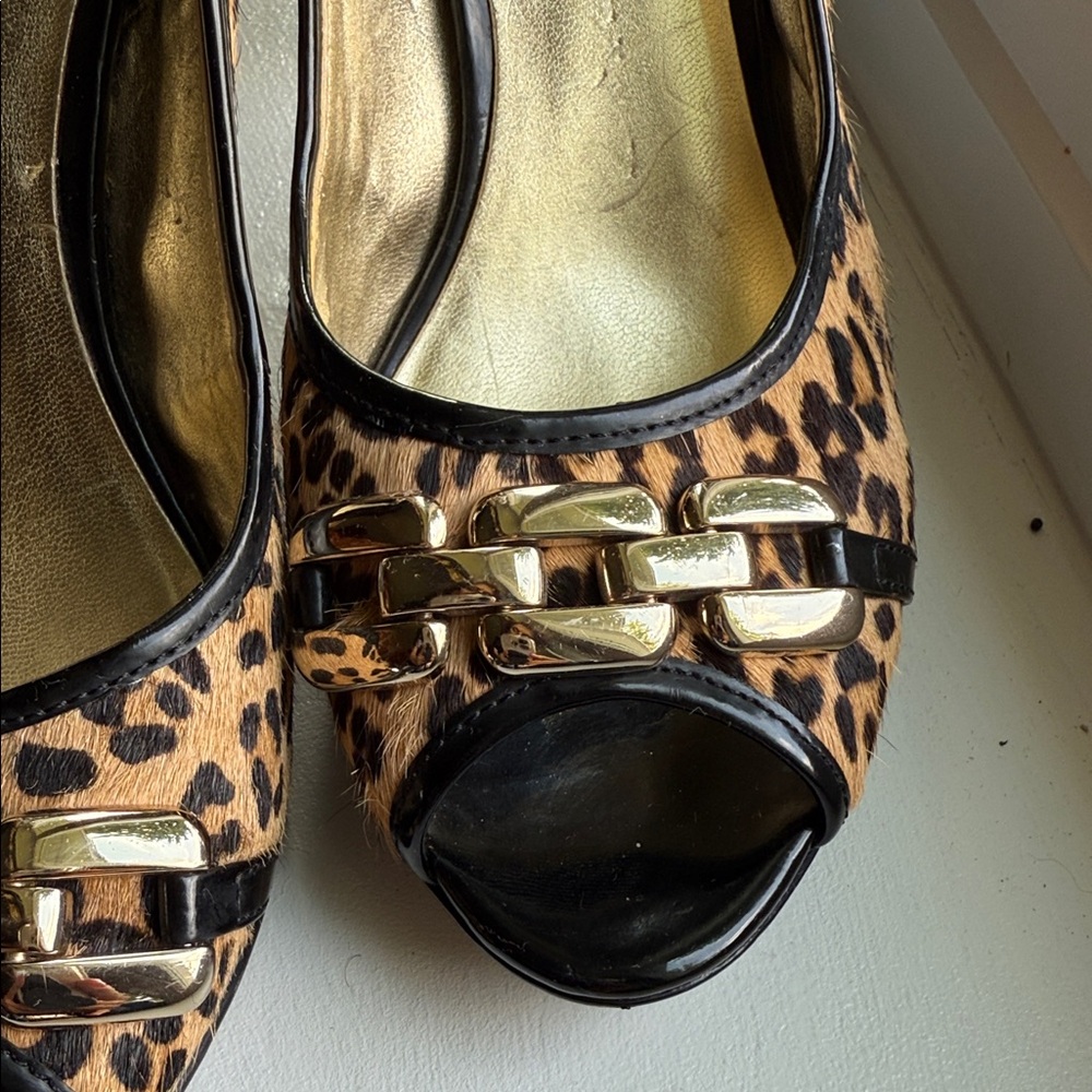 Anne Klein Black and Gold Leopard Heels - Picture 2 of 13